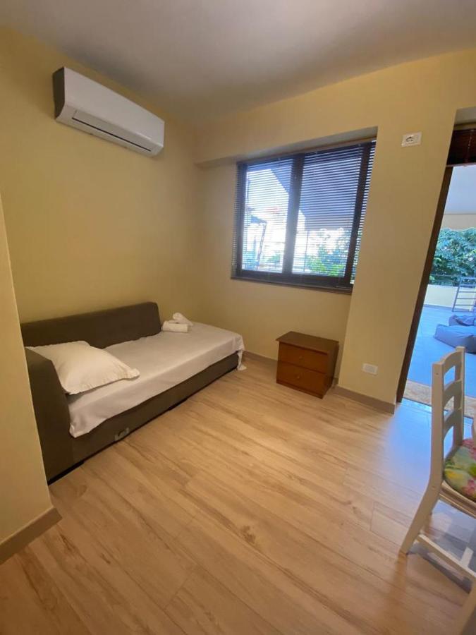Saranda Beach Apartment Exterior photo